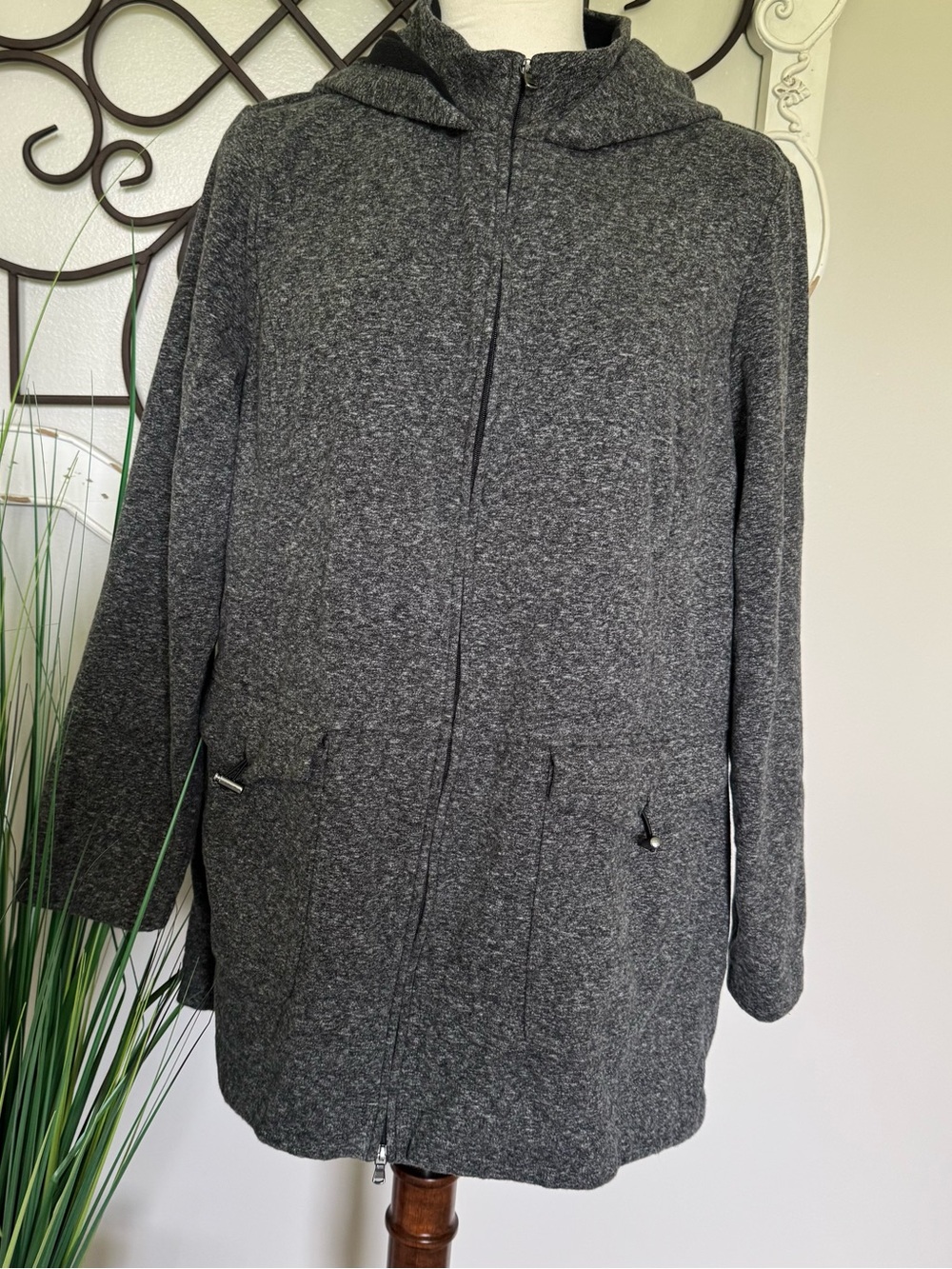 J. JILL Size Large Gray Fleece Lined Jacket with Hood